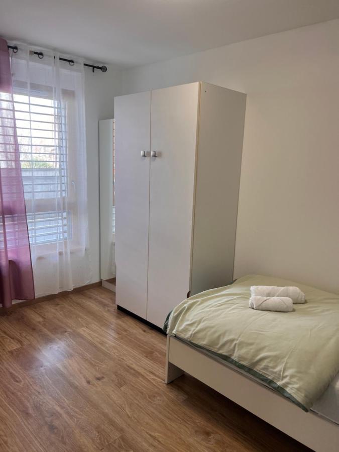 Appartement Red Jardin Tres Calme Сен-Луи Экстерьер фото
